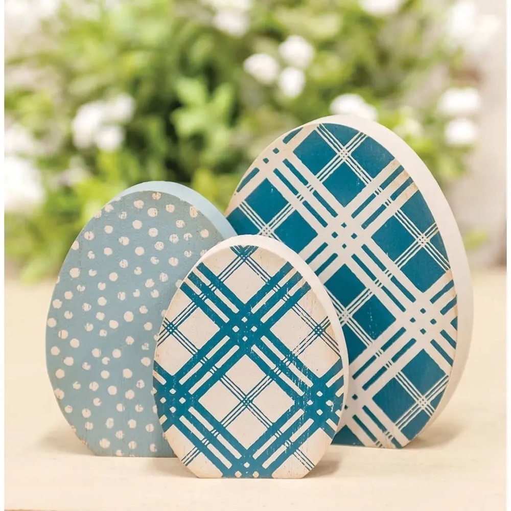 Nwt set of 3/ Chunky Blue Patterned Egg Sitters T9